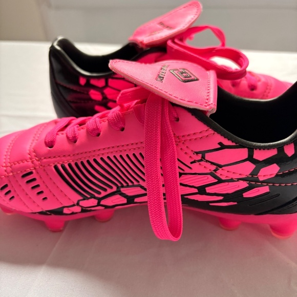 Girl Soccer Cleats Dream Pairs Size 2 Hot Pink - Picture 4 of 6